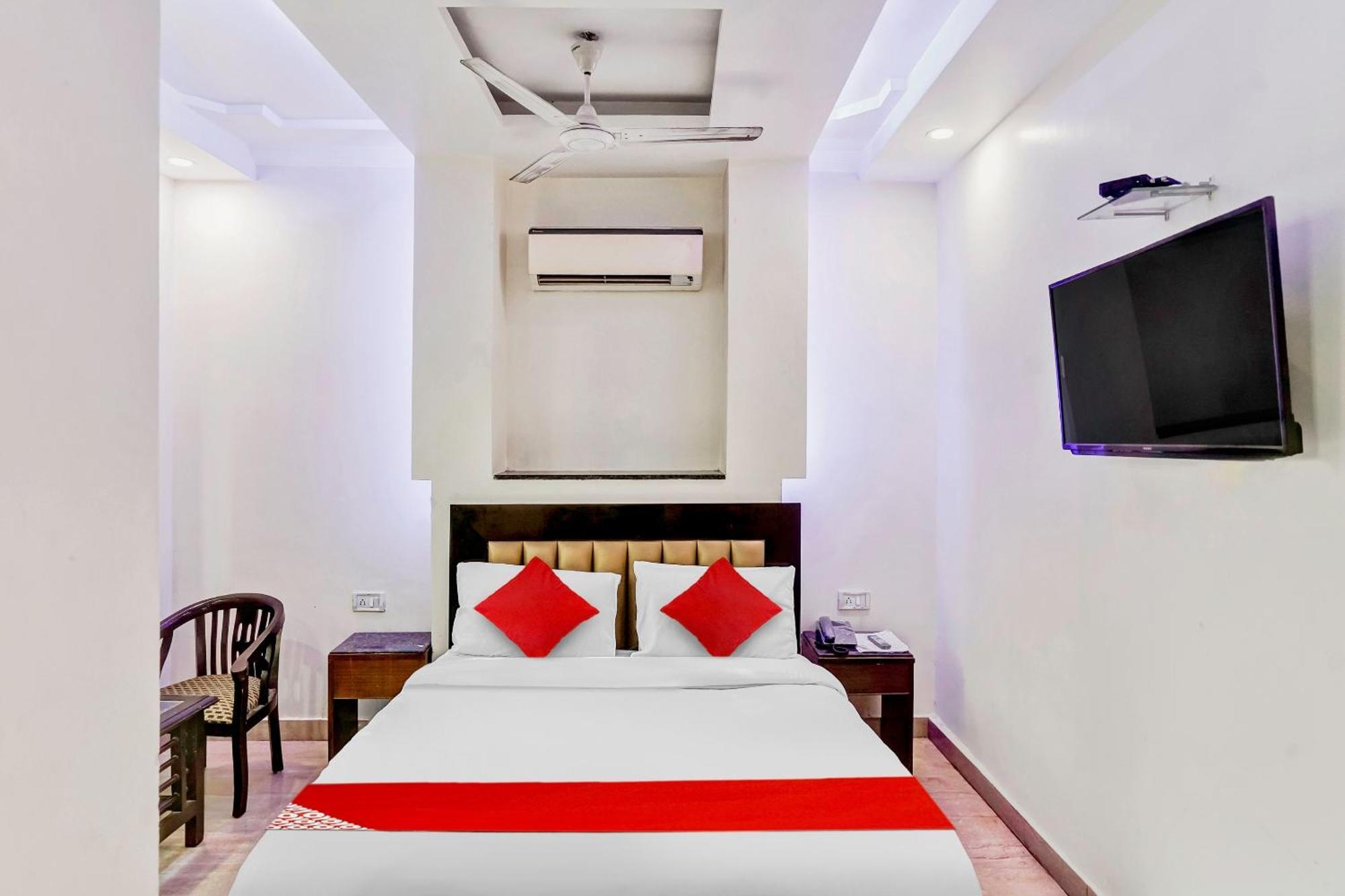 Hotel O Delhi Empire Nuova Delhi Esterno foto