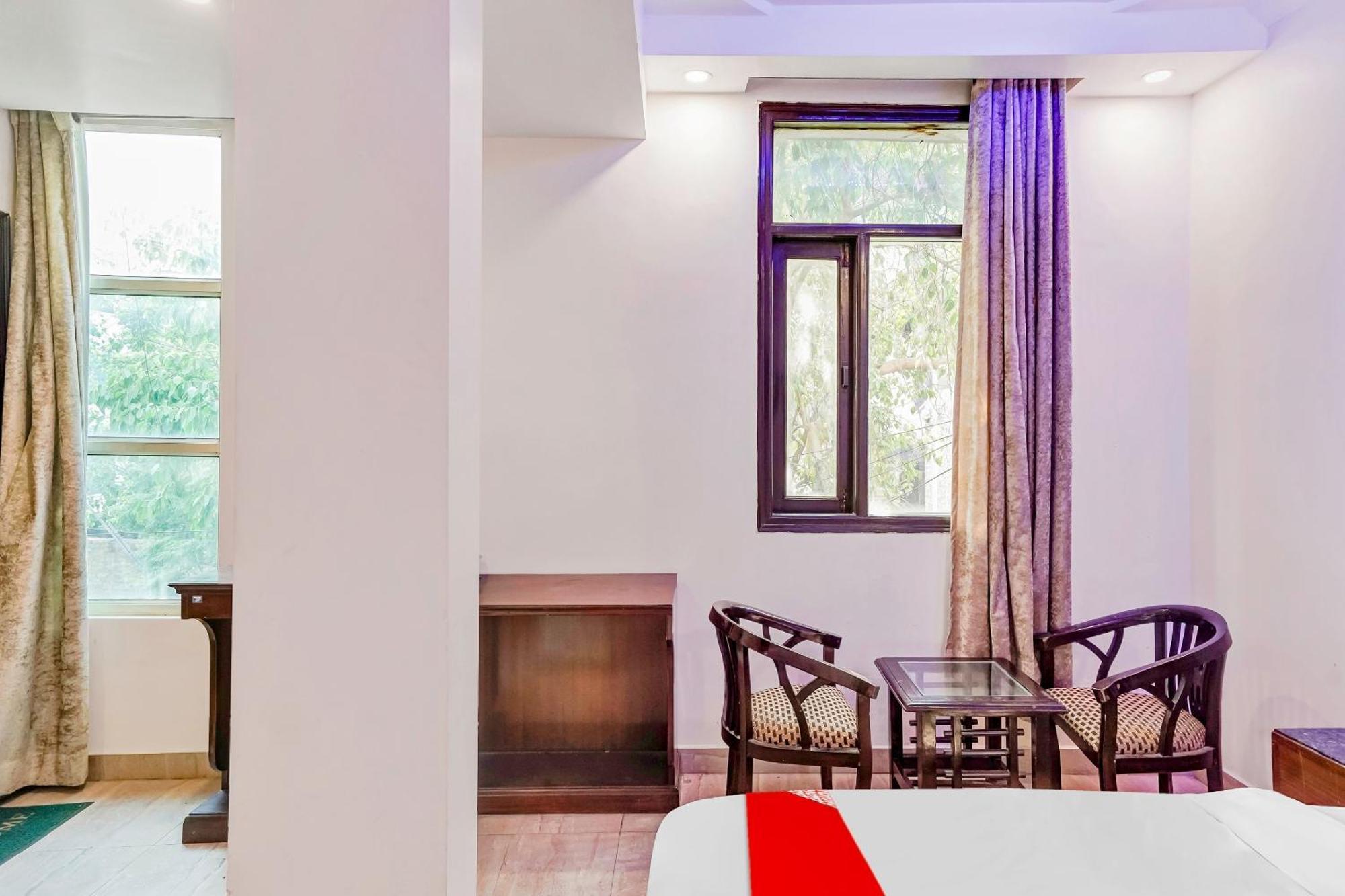 Hotel O Delhi Empire Nuova Delhi Esterno foto